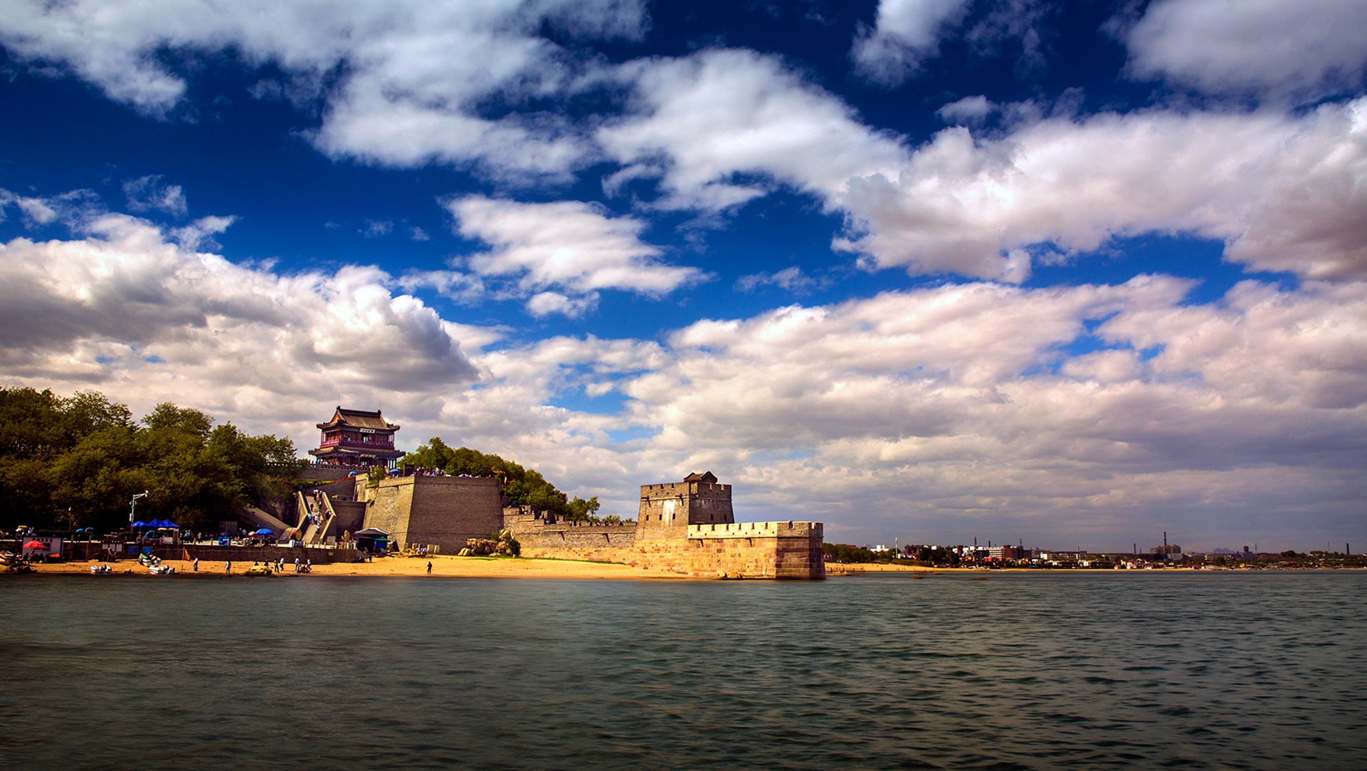 河北致敬,领导与同胞的深情汇聚