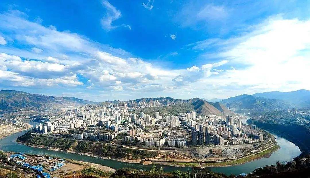 四川,致敬各位来宾与朋友们